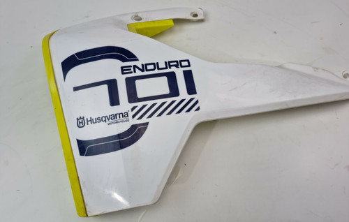 LH spoiler cover radiator shroud Husqvarna Enduro 701 16-19 2700805400028A LH spoiler cover radiator shroud Husqvarna Enduro 701 16-19 2700805400028A