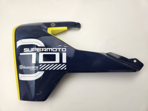 LH spoiler cover radiator shroud Husqvarna Enduro 701 16-19 2700805400028A