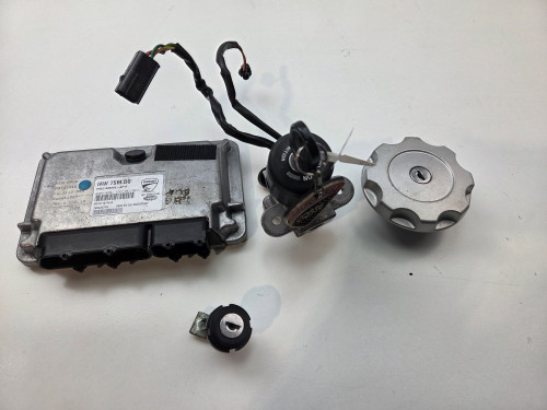 Ignition switch lock key set CDI ECU coded Ducati Hypermotard Hyperstrada 821 65240231A
