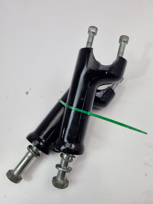  Risers bar clamps 5 in 1 1/4 in dia Harley Davidson Dyna Wide glide Fat bob 59783-08