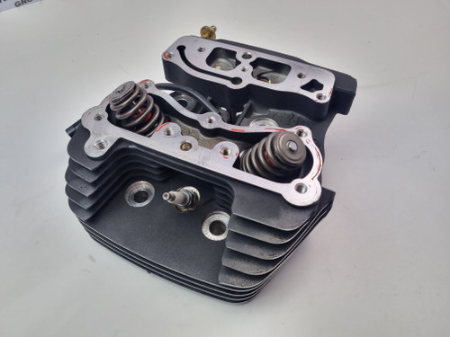 Rear cylinder head 103ci Harley Davidson Dyna Softail Tourer 17729-08 Rear cylinder head 103ci Harley Davidson Dyna Softail Tourer 17729-08