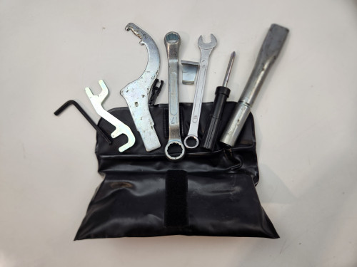 Tool kit Honda VFR800 VFR 800  89228-MR8-000