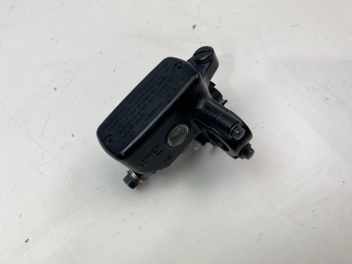 Front brake master cylinder  Honda  VFR800 VFR 800 X 1200 12-17 CBR650 19-23 CB650R 19-24 45510-MGH-641