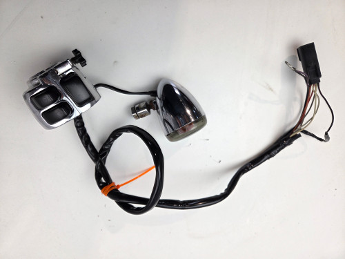 Chrome RH Switch 6 pin start blinker damage Harley Davidson Dyna Tourer Softail 71682-06A Chrome RH Switch 6 pin start blinker damage Harley Davidson Dyna Tourer Softail 71682-06A