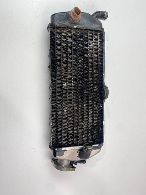 RH radiator KTM 640 LC4 Enduro 03-04 Supermoto 04-06 Adventure 03-07 625 SXC 03-07 58335008200