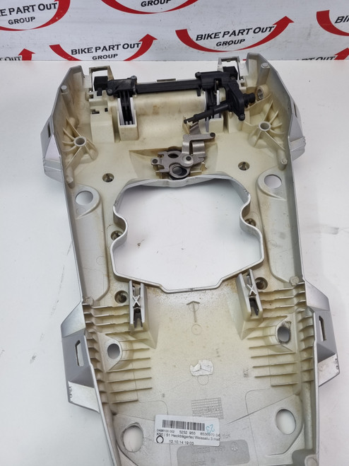 Rear rack carrier seat release BMW R1200 R1250 GS W ADV K50 K51 46628536970 Rear rack carrier seat release BMW R1200 R1250 GS W ADV K50 K51 46628536970