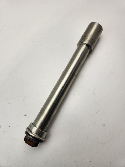 Front axle Suzuki GSXR600 GSXR750 06-10 GSXR1000 05-08 54711-41G00