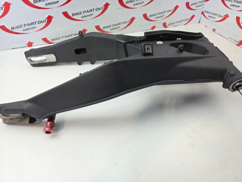 Swingarm Triumph Street Triple  660 675 R  13-16 T2050189