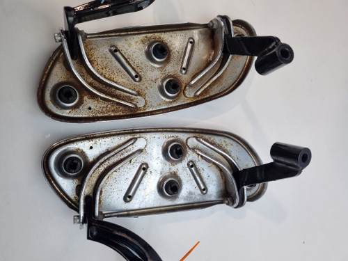 Footboard pair LH RH Harley Davidson Tourer 50621-06A - Bike Part Out