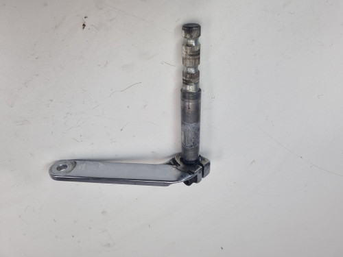 Front gear shift lever and heel toe shaft Harley Davidson tourer 84-16 33718-82B Front gear shift lever and heel toe shaft Harley Davidson tourer 84-16 33718-82B