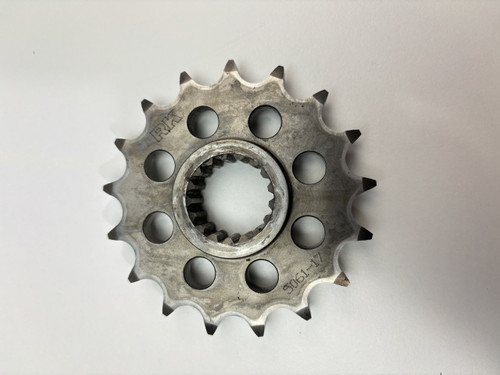 Front spocket  KTM 1050 Adventure ABS 15-16 950 03-08 990 05-13 1190 13-16 1290 13-23 60033029017