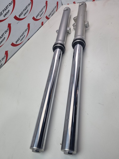 Front forks Triumph America EFI T2040584 Front forks Triumph America EFI T2040584
