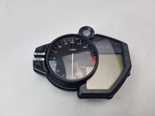 Speedometer speedo instruments YZF-R1 R1 12-14 1KB-83500-00 Speedometer speedo instruments YZF-R1 R1 12-14 1KB-83500-00