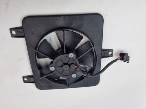 Radiator fan Triumph Sprint ST 955i RS Speed triple Daytona T2100698 Radiator fan Triumph Sprint ST 955i RS Speed triple Daytona T2100698