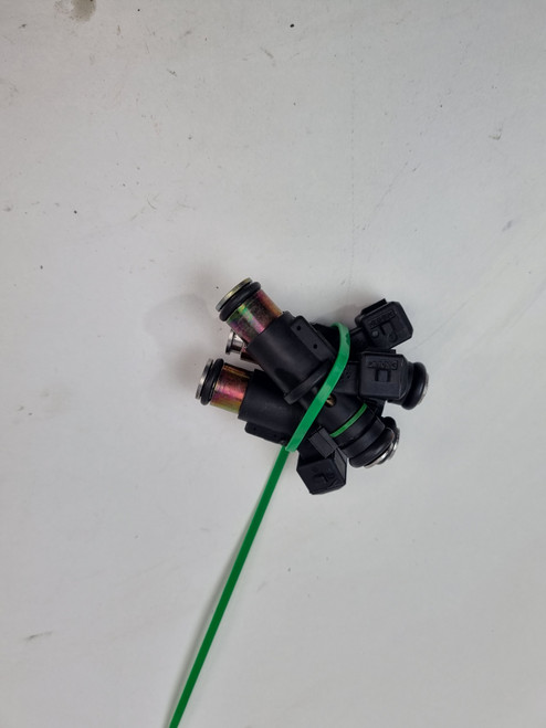 Fuel injector x3 High Rate Triumph Sprint ST RS 955i Speed Triple Daytona T1240892