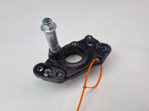 Front engine brake pedal mount Harley Davidson M8 Tourer 17-24 16400042