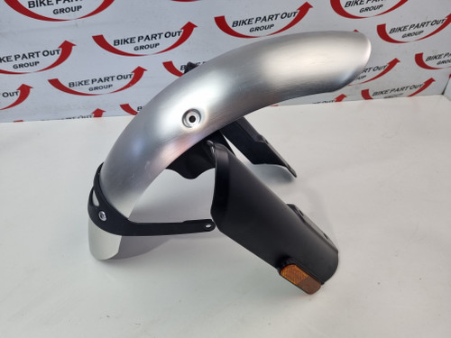Front Mud guard fender Triumph Scrambler 1200 XE XC T2305676 Front Mud guard fender Triumph Scrambler 1200 XE XC T2305676