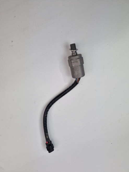 Rear brake switch Triumph Scrambler 1200 XE XC Tiger 900 850 T2021998 Rear brake switch Triumph Scrambler 1200 XE XC Tiger 900 850 T2021998
