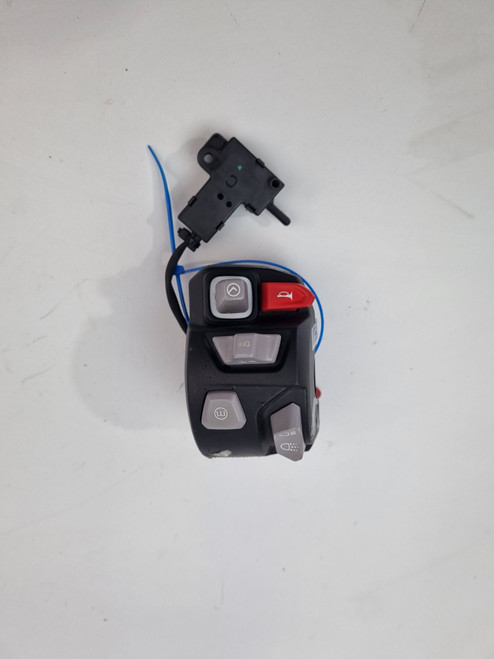 LH Switch Lights horn Damaged Triumph Scrambler 1200 XE XC T2044343 LH Switch Lights horn Damaged Triumph Scrambler 1200 XE XC T2044343