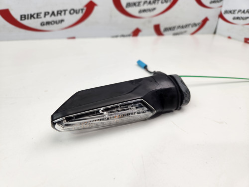 Front Blinker Honda VFR1200X Crosstourer 16-17 33450-MGH-H21 Front Blinker Honda VFR1200X Crosstourer 16-17 33450-MGH-H21