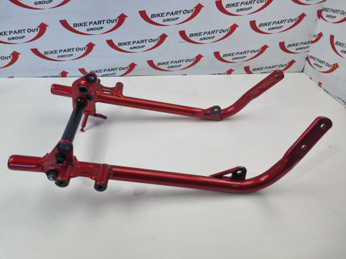 LH RH Frame cradle Moto Guzzi V7 750 II Racer 2B001257 2B001256 LH RH Frame cradle Moto Guzzi V7 750 II Racer 2B001257 2B001256