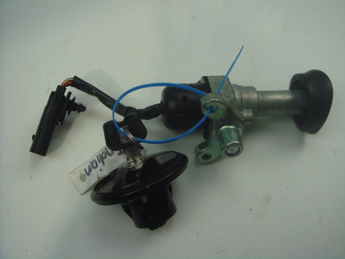 Ignition lock key fuel cap Indian FTR1200  FTR 1200 S 4019099 2208309