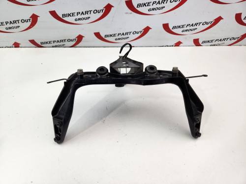 Upper Head Light Fairing Bracket Honda CBR600F CBR600F4i CBR F4i 01-06 64502-MBW-D20 Upper Head Light Fairing Bracket Honda CBR600F CBR600F4i CBR F4i 01-06 64502-MBW-D20