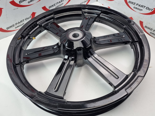Front wheel 19 x 2.5 6 spoke Harley Davidson M8 Softail Street Bob 43300943