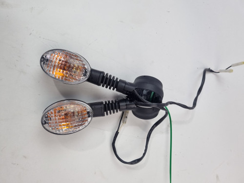 Front blinker pair Triumph Street Scrambler 900 Twin T2701267 T2703626