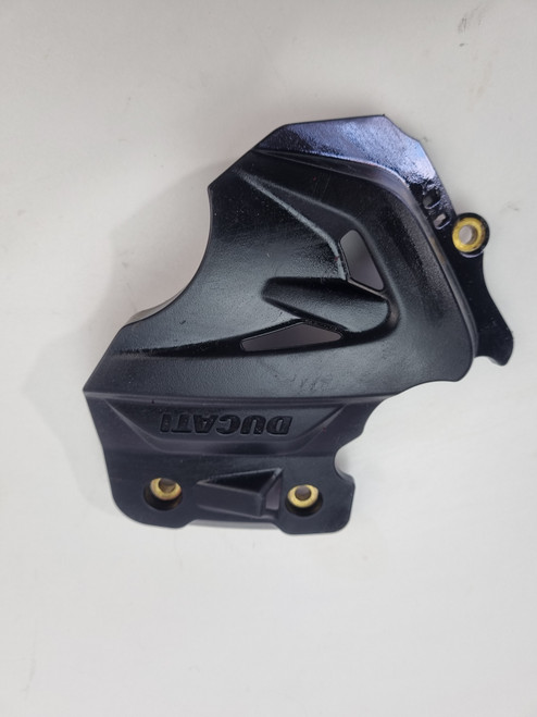 Front sprocket cover Ducati Desert X Monster + SP 4601L084A Front sprocket cover Ducati Desert X Monster + SP 4601L084A