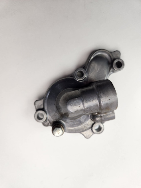 Water Pump Cover Yamaha YZ450F 10-22 WR250F 15-24 33D-12422-00 Water Pump Cover Yamaha YZ450F 10-22 WR250F 15-24 33D-12422-00