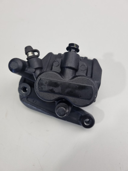 Rear Brake Caliper Moto Guzzi V85 V7 II III 850 V9 15-22 2B000525 Rear Brake Caliper Moto Guzzi V85 V7 II III 850 V9 15-22 2B000525