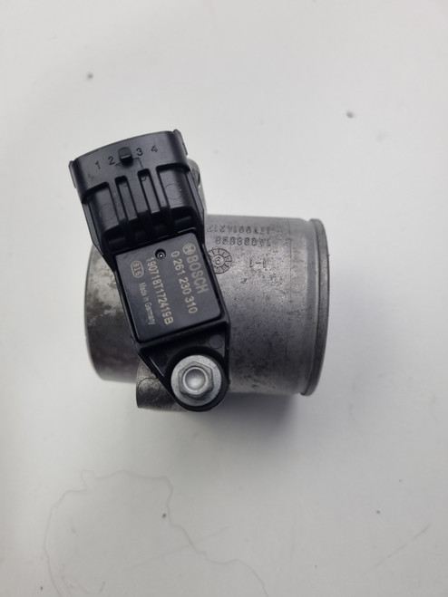 Throttle body fitting MAP Air Pressure Sensor Moto Guzzi V85 TT 19-22 2B008411 887015 Throttle body fitting MAP Air Pressure Sensor Moto Guzzi V85 TT 19-22 2B008411 887015