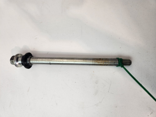 Front Axle Yamaha XV250 Virago 03-21 10W-25381-00