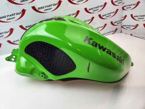 Airbox Kawasaki Ninja ZX10R 04-05 11010-0049