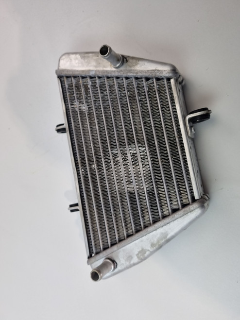 Oil Cooler Aprilia Tuono 1100 RSV4 15-22 2B000897