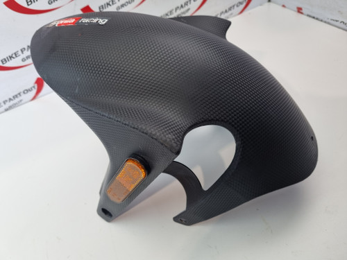 Front fender mud guard Aprilia Tuono 1000 1100 14-19 RSV4 16-20 2B003404 Front fender mud guard Aprilia Tuono 1000 1100 14-19 RSV4 16-20 2B003404