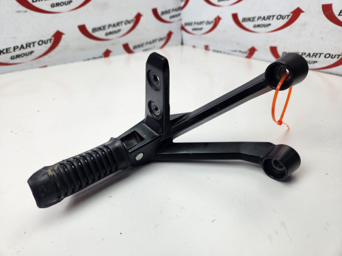 RH Pillion Peg And Mount Suzuki V Strom DL1000 17-18 DL1050RC 21-22 43811-31J00-YAP