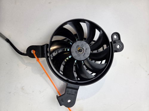 RH Radiator Fan Triumph Tiger 900 GT Pro Rally T2101586