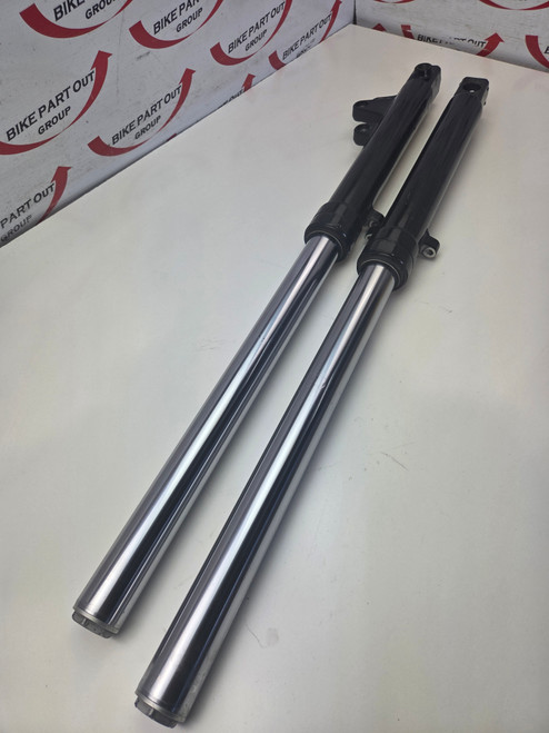 Front forks Moto Guzzi V7 750 Special II 15-16 2B001427 Front forks Moto Guzzi V7 750 Special II 15-16 2B001427