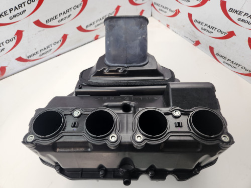 Airbox  Yamaha MT10 MT-10 16-21 B67-14411-00