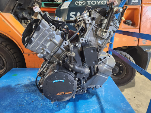 Motor Engine KTM 1290 Super Duke GT 2021 www.youtube.com/shorts/CBSQssgfToA Motor Engine KTM 1290 Super Duke GT 2021 www.youtube.com/shorts/CBSQssgfToA