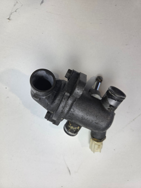 Thermostat housing Suzuki DL1000 SV1000 TL1000 DL1050 97-19  17663-42E00