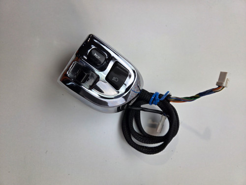 LH Switch lights horn Indian Springfield Chief Classic 15-17 4015198-156 LH Switch lights horn Indian Springfield Chief Classic 15-17 4015198-156
