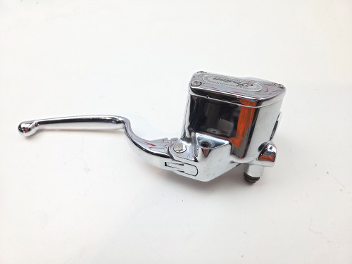 Front brake master cylinder Indian Springfield 16-17 1912454-156 1912990-156 Front brake master cylinder Indian Springfield 16-17 1912454-156 1912990-156