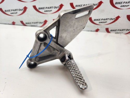 LH Foot Peg And Mount Honda CB650R 19-24 50700MKND50 LH Foot Peg And Mount Honda CB650R 19-24 50700MKND50