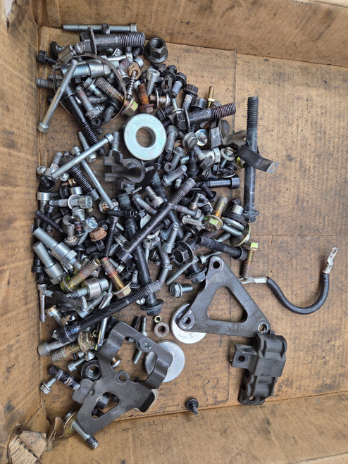 Chassis bolts and bits Indian Springfield Chief Chieftain roadmaster 14-18 Chassis bolts and bits Indian Springfield Chief Chieftain roadmaster 14-18