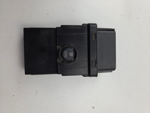 General lIght Module BMW R18 K34 K1600 M1000XR 61355B52A69 General lIght Module BMW R18 K34 K1600 M1000XR 61355B52A69