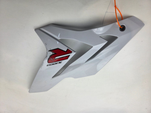 RH Side Lateral Trim Panel Fairing Scratch BMW S1000R K47 13-16 46638534536 RH Side Lateral Trim Panel Fairing Scratch BMW S1000R K47 13-16 46638534536