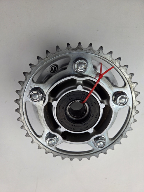 Rear sprocket hub carrier 39T Honda CB1100 10-11 42615-MGC-000 Rear sprocket hub carrier 39T Honda CB1100 10-11 42615-MGC-000